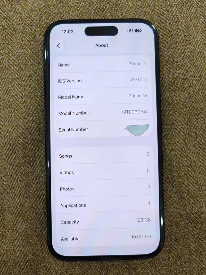 Apple iPhone 15 4