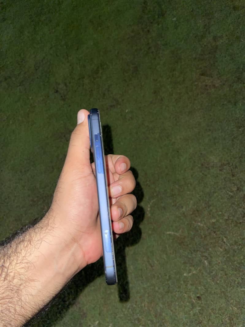 Apple iPhone 17 Pro Max 3