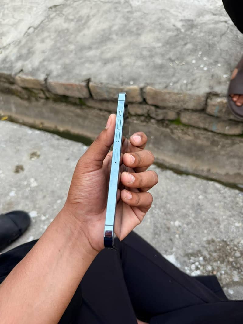 Apple iPhone 13 Pro Max 7