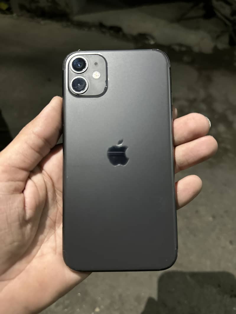 Apple iPhone 11 3
