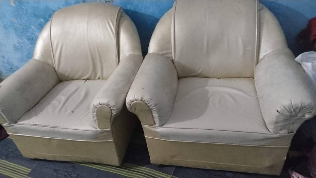 2 single sofa 3