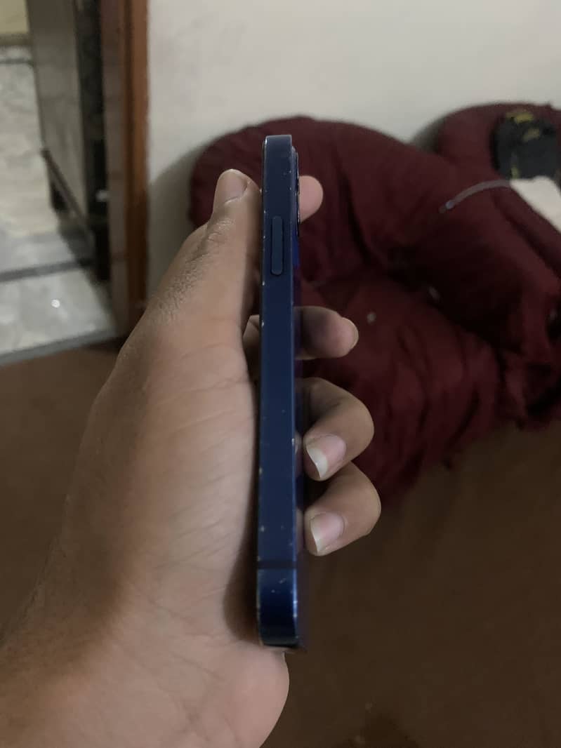Apple iPhone 12mini 1