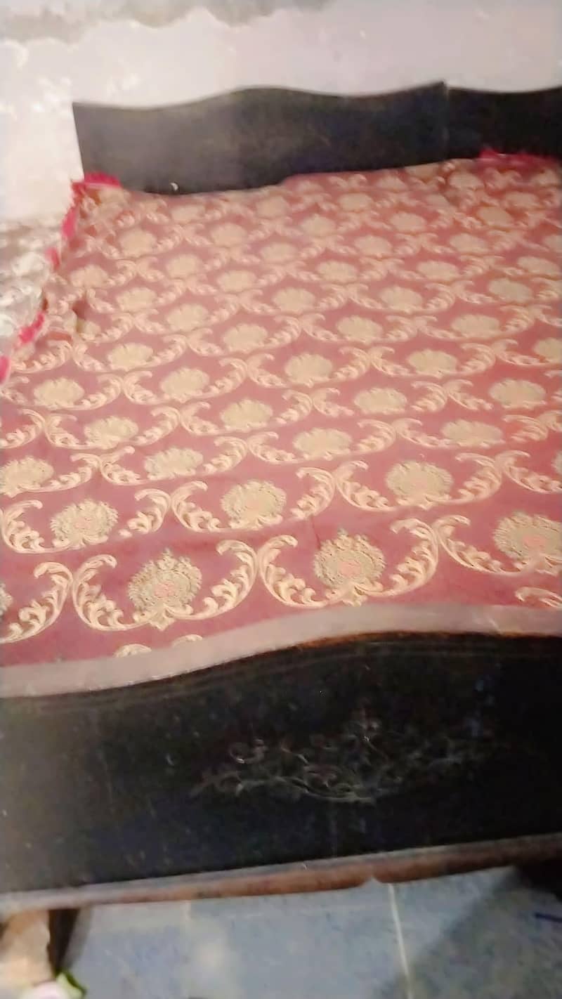 2 single beds 1