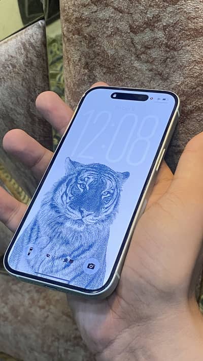 Apple iPhone 15