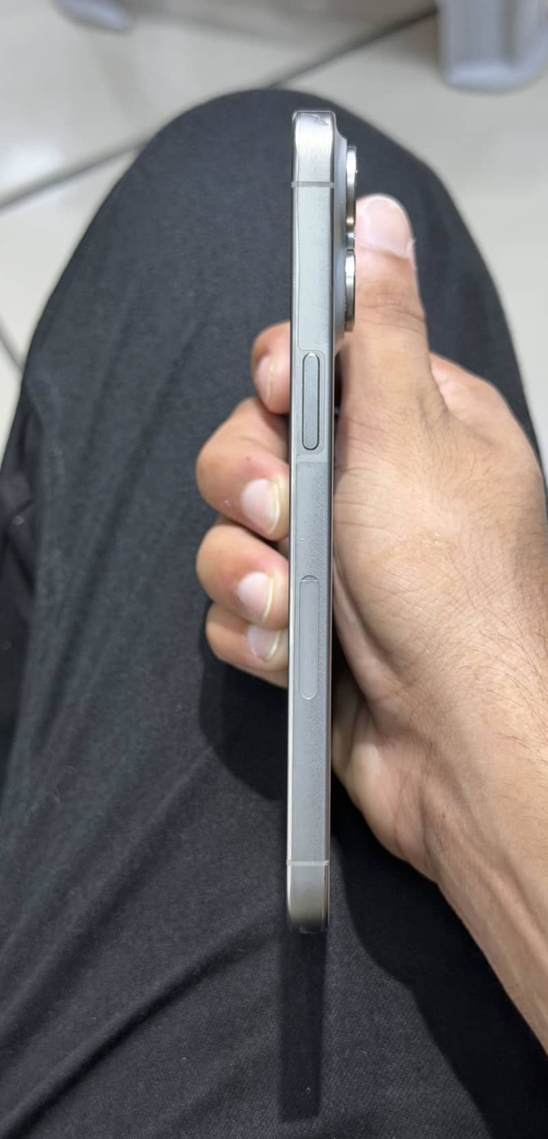 Apple iPhone 15 Pro Max 3