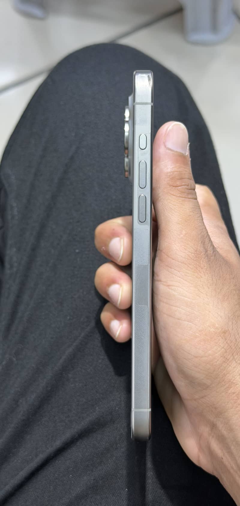 Apple iPhone 15 Pro Max 8