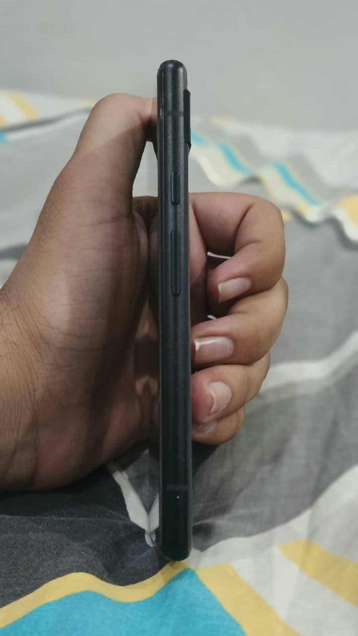 Google Pixel 6a 5