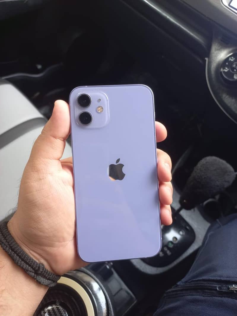 Apple iPhone 12 0