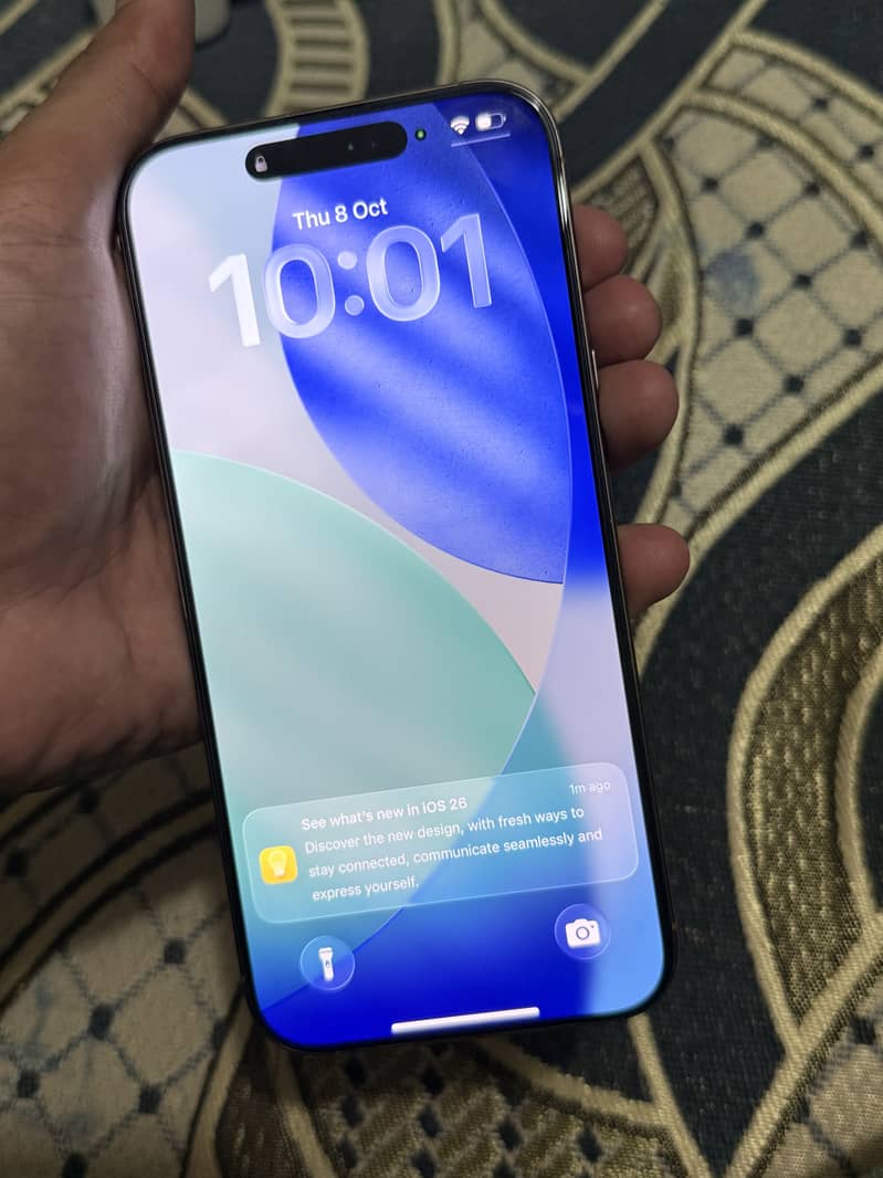 Apple iPhone 16 Pro Max 8