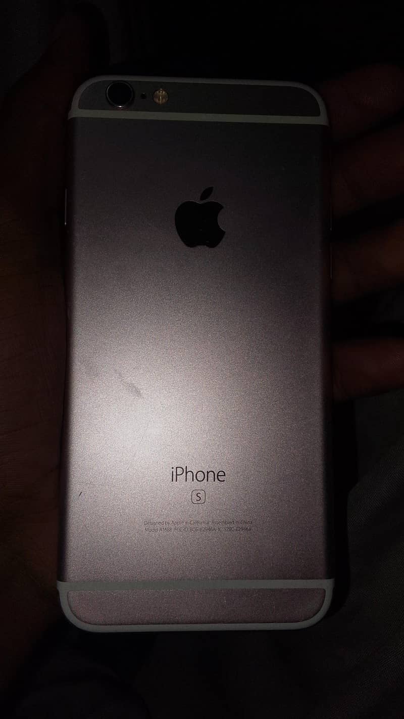 Apple iPhone 6S 1