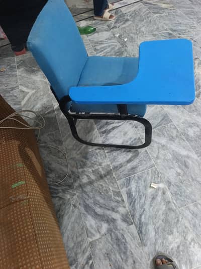 student chair 45 pese