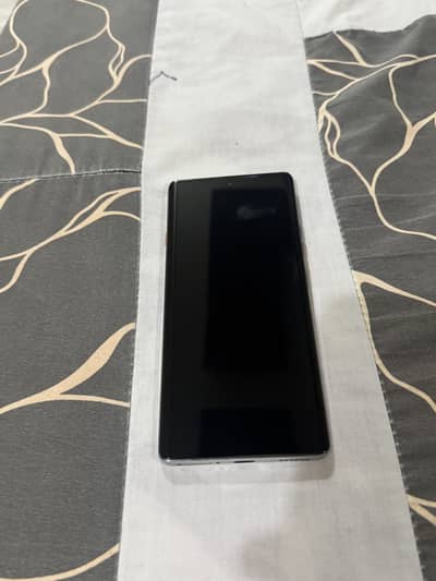 Tecno CAMON 40 Pro