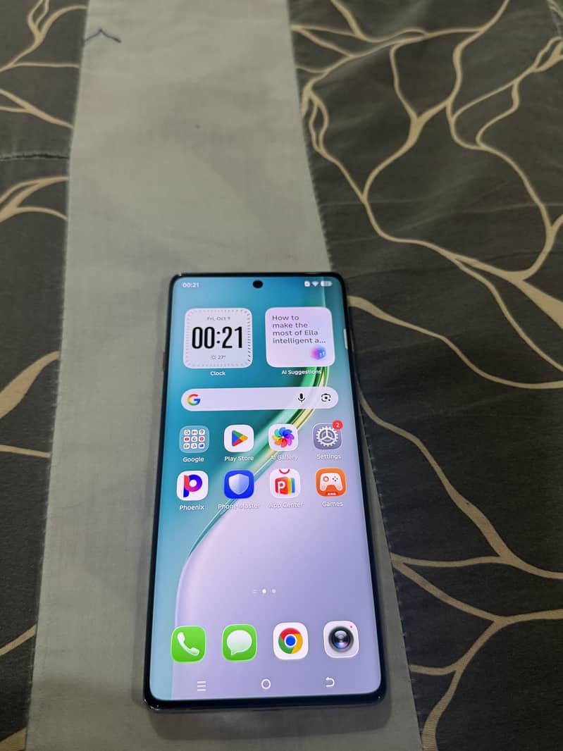 Tecno CAMON 40 Pro 1