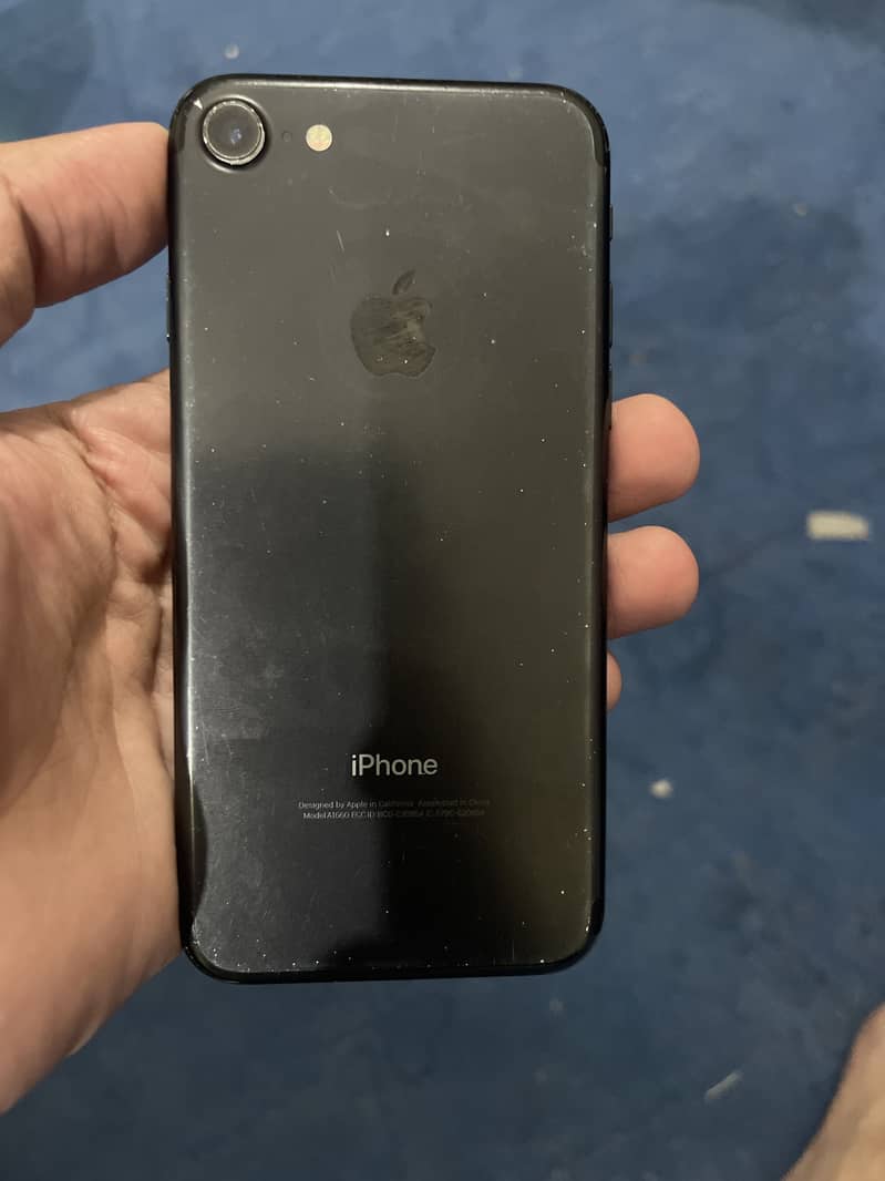 Apple iPhone 7 1