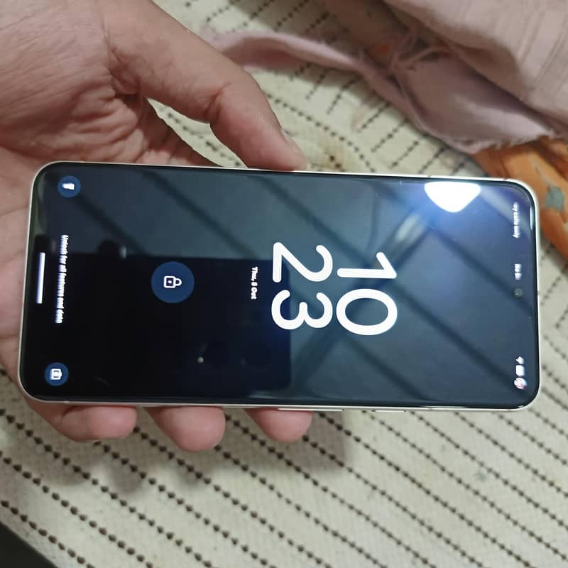 Google Pixel 8 3