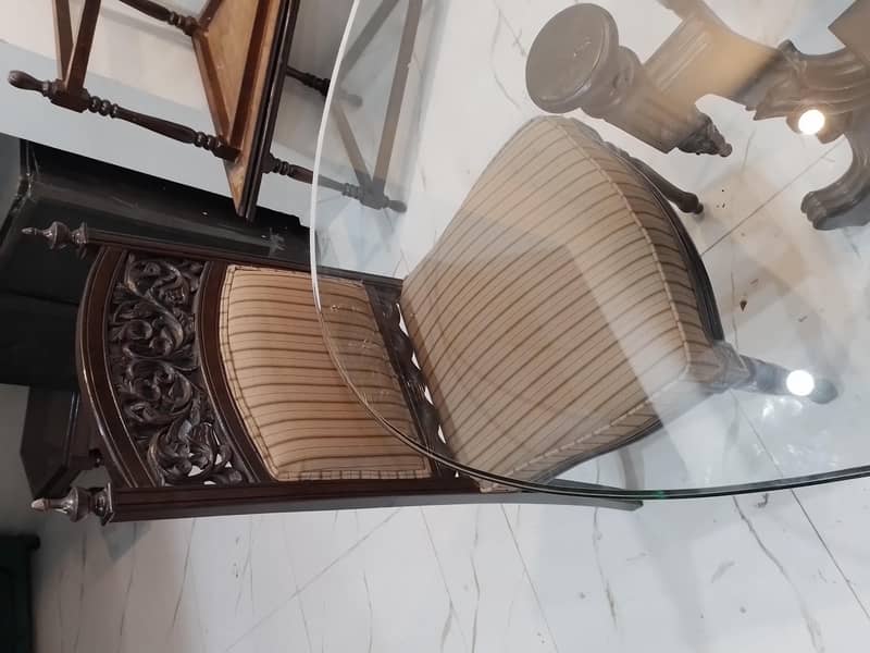 DINING TABLE WITH CHAIRS 3