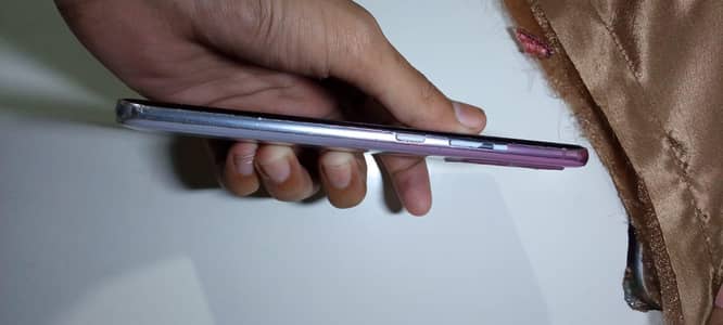 Samsung Galaxy Quantum 2 5G (A82 5G) - 8/128 - Display Fault -