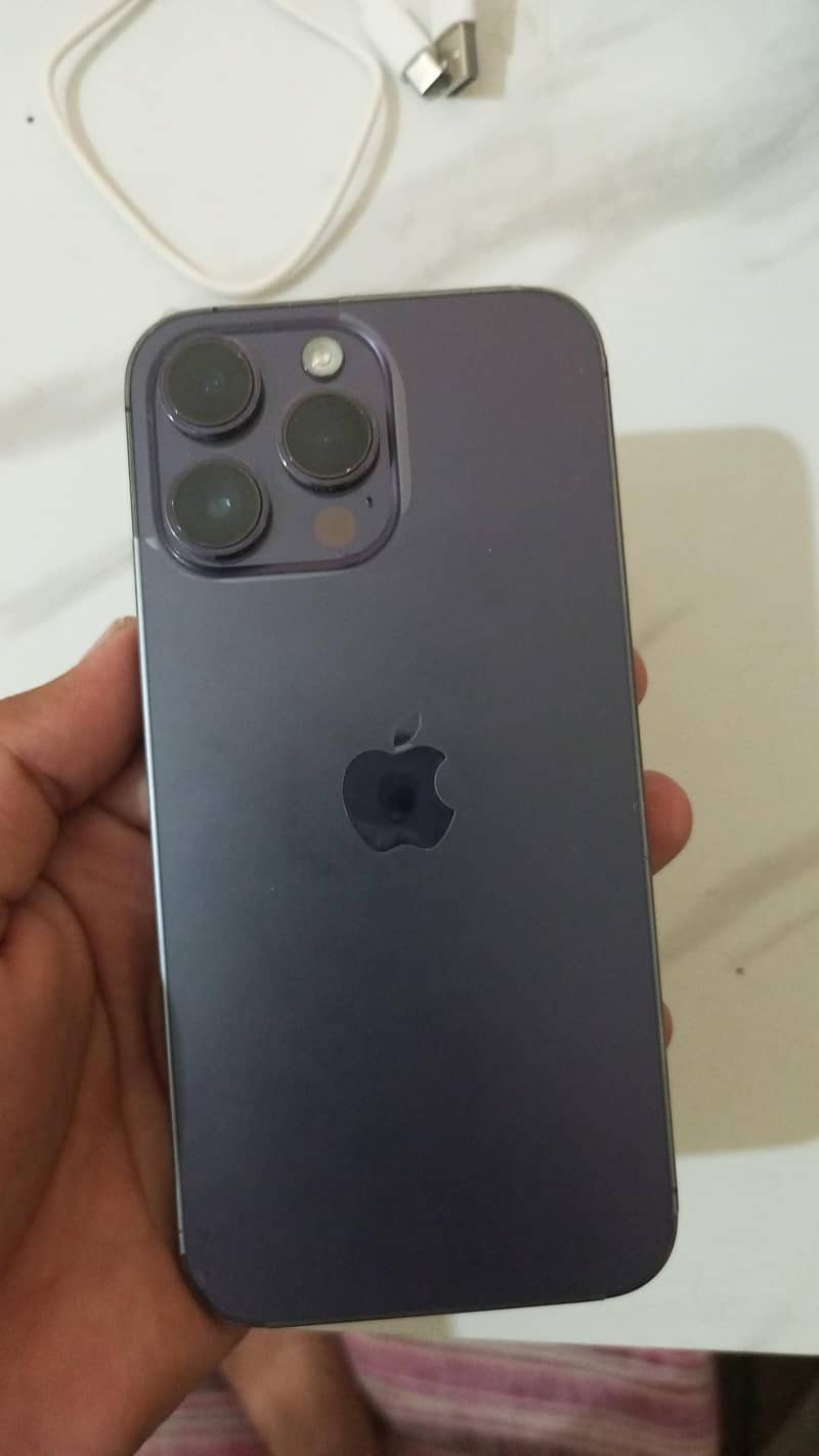 Apple iPhone 14 Pro Max 0