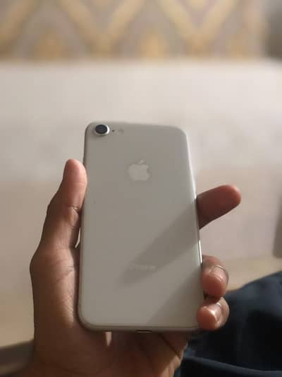 Apple iPhone 8
