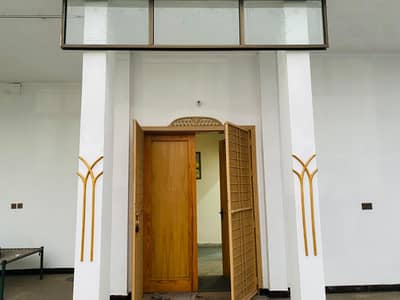 1 Kanal Single Story Available for Rent with 2 Bedrooms in LDA AVENUE 1.