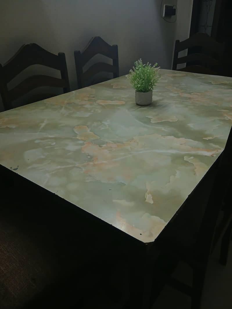 6 seater Dining table 0