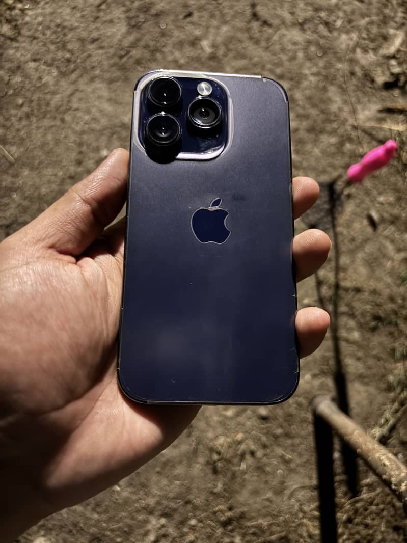Apple iPhone 14 pro 0