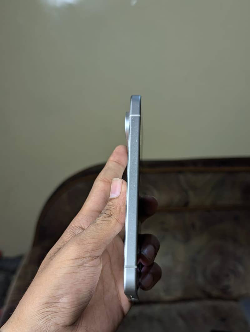 Google Pixel 9 3