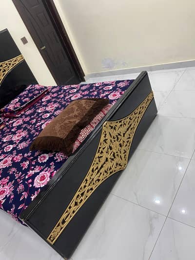 Bed or drasing table