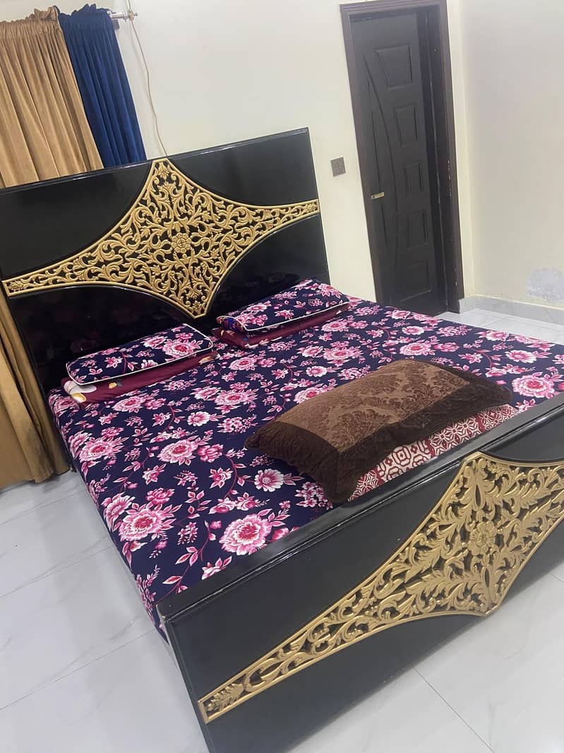 Bed or drasing table 5