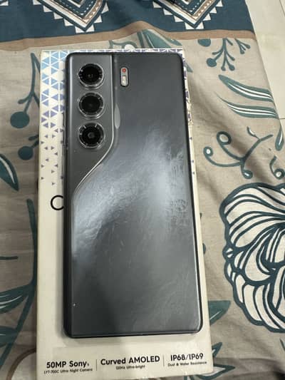 Tecno CAMON 40 Pro