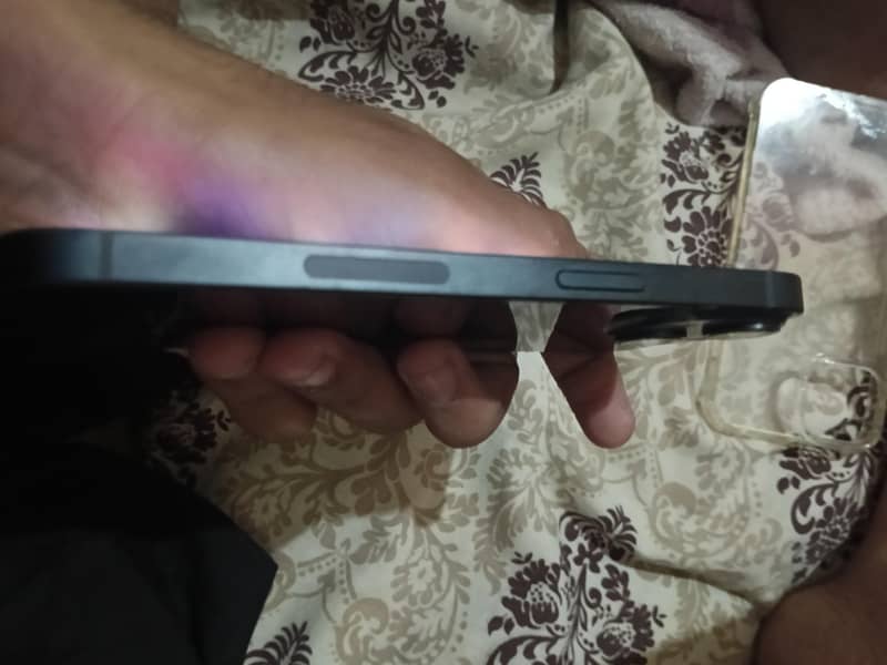 Apple iPhone 14 2