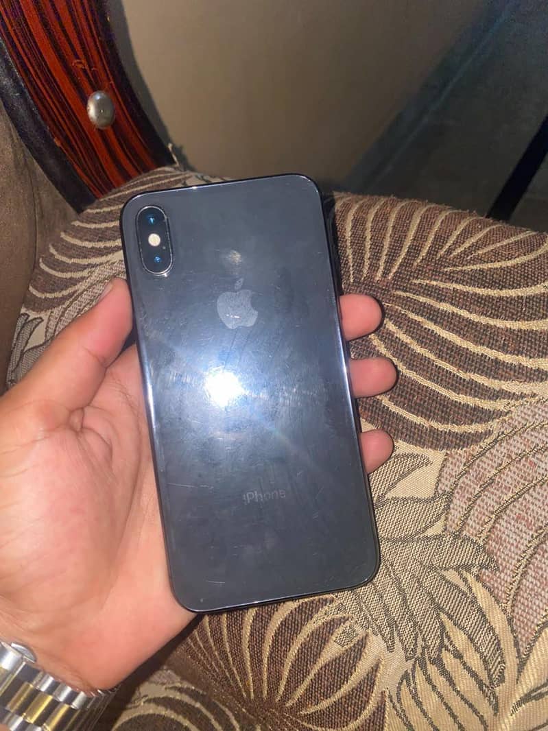 Apple iPhone X 4