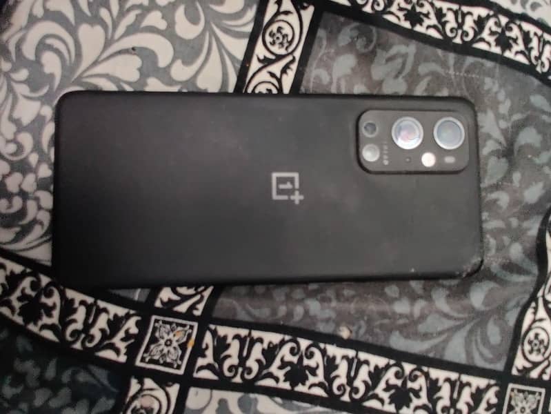 One Plus 9 Pro 4