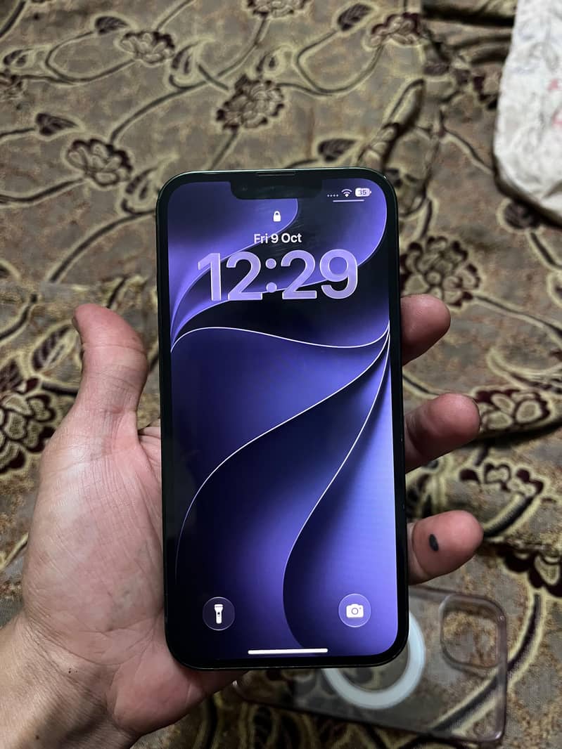 Apple iPhone 13 3