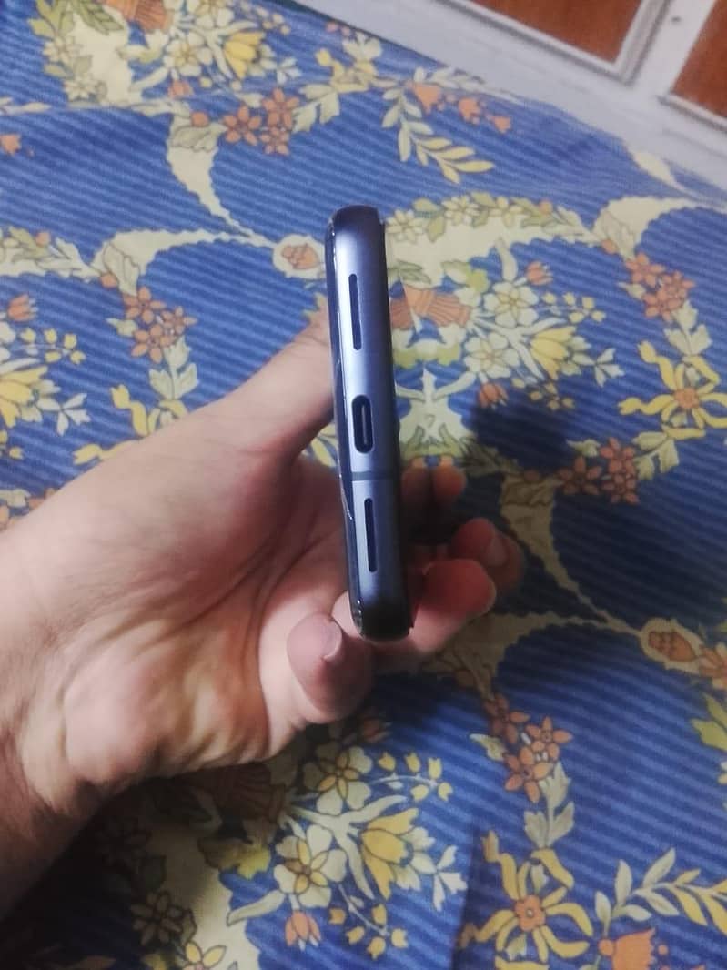 Google Pixel 8 2