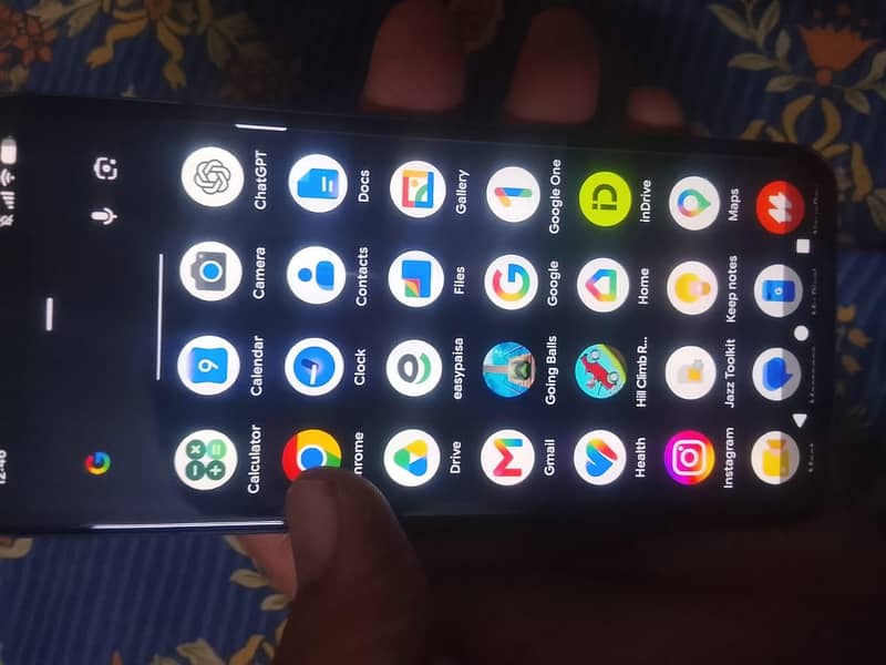 Google Pixel 8 4