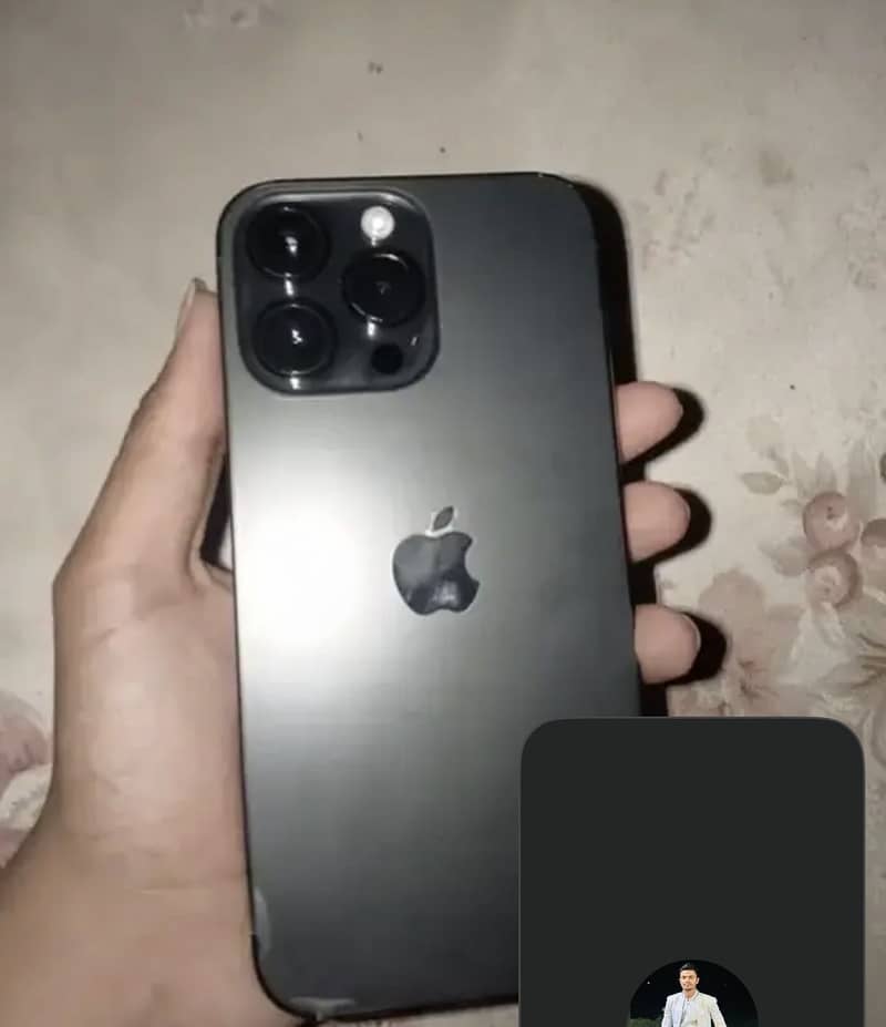Apple iPhone 14 Pro Max 0