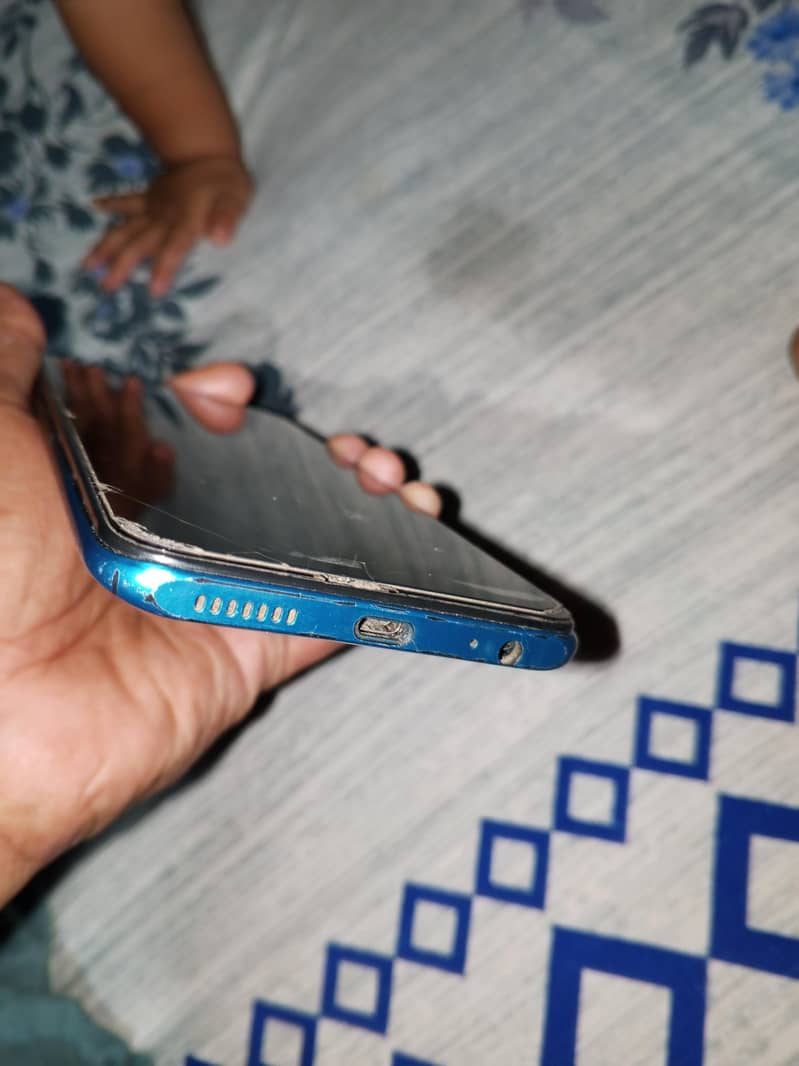 Tecno Spark 5 Pro 3