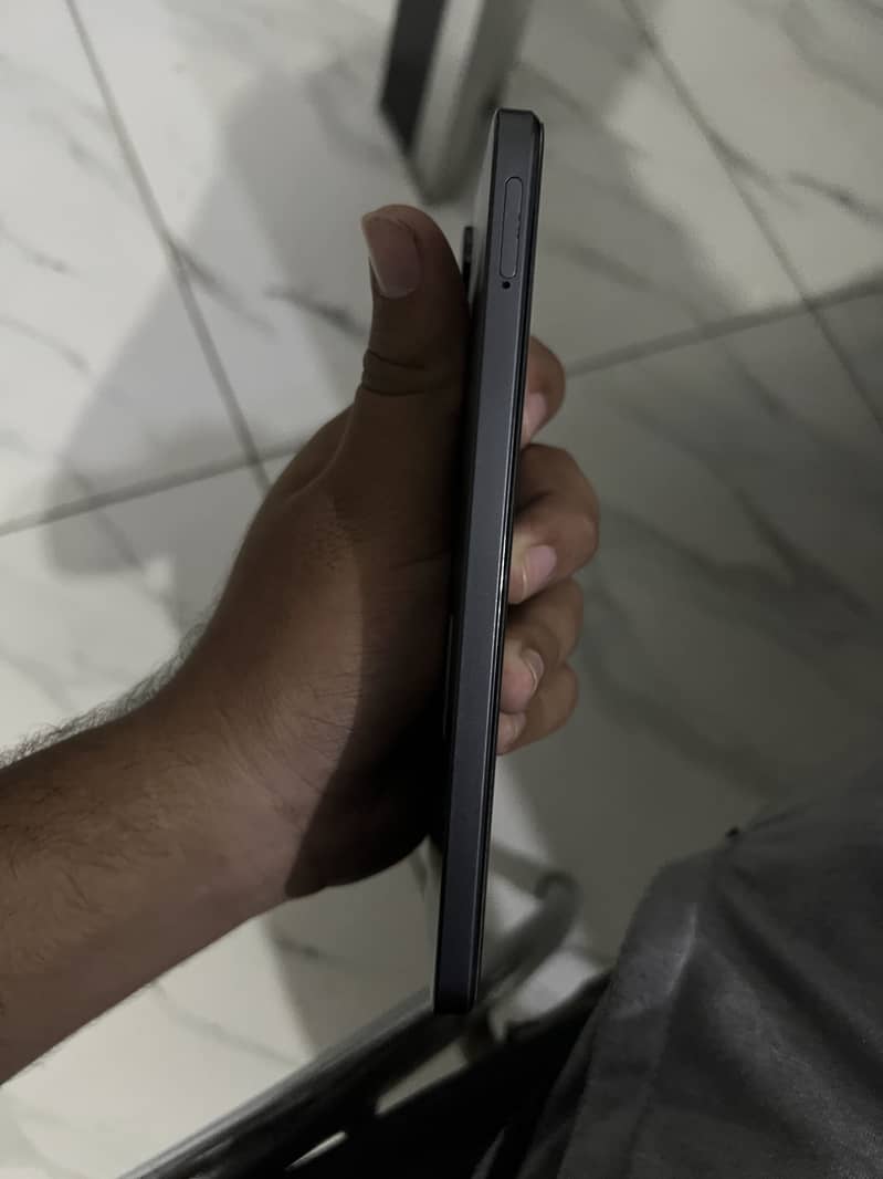 Realme Note 60x 2