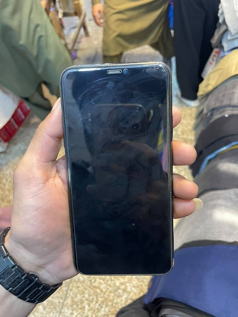 Apple iPhone 11 Pro Max bypass 2