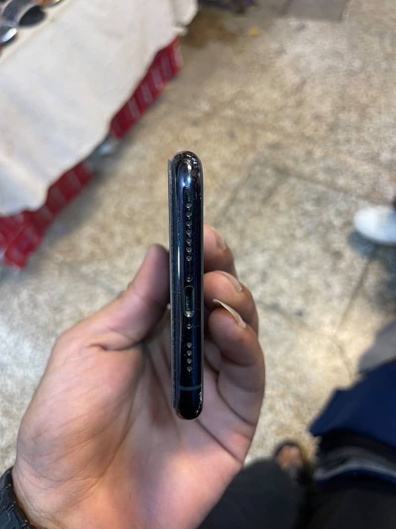 Apple iPhone 11 Pro Max bypass 6