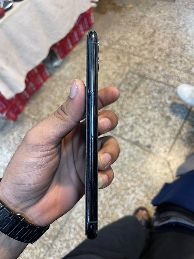 Apple iPhone 11 Pro Max bypass 8