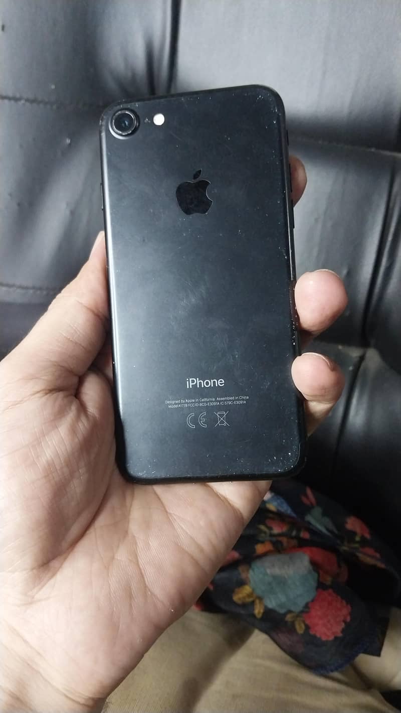 iPhone 7 7