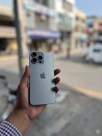 Apple iPhone 15 Pro Max