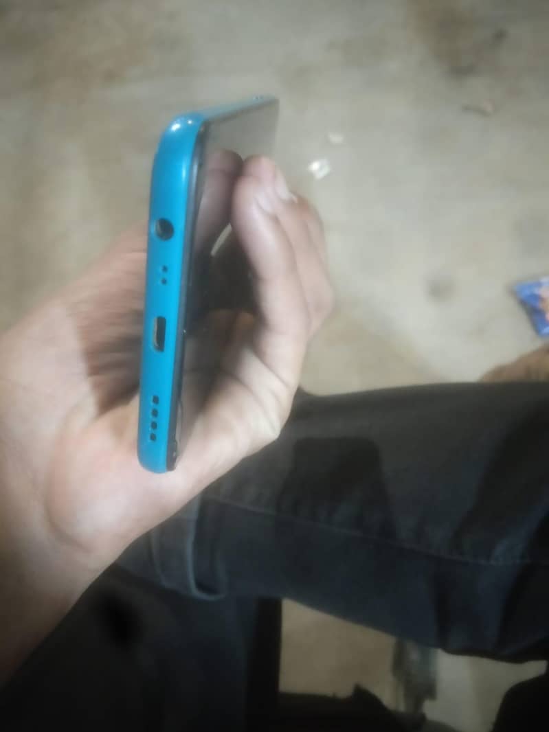 Realme 5i 0