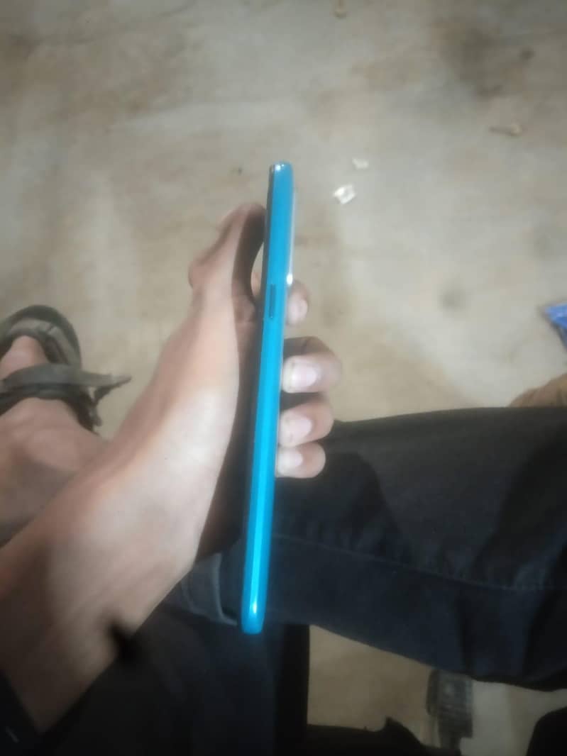 Realme 5i 3