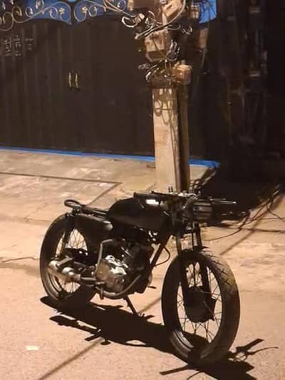 Honda 125 conert into bober