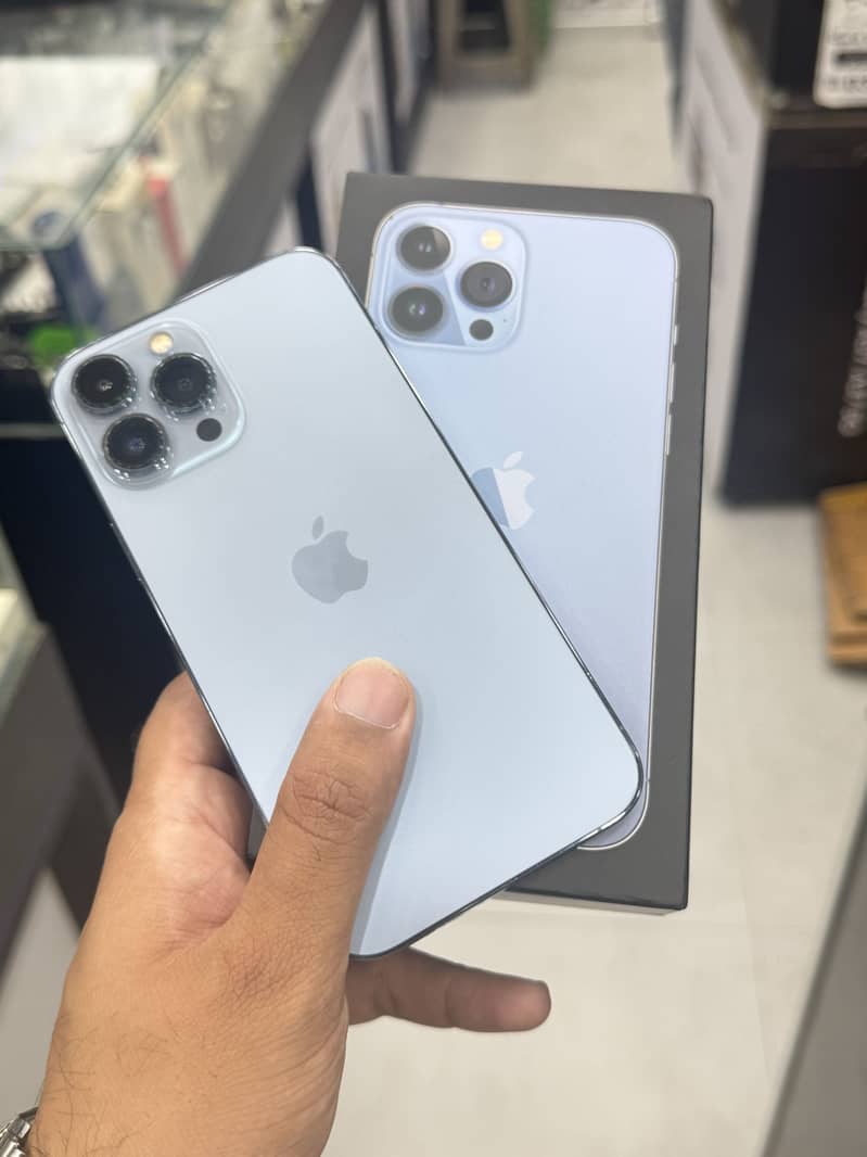 Apple iPhone 13 Pro Max 0