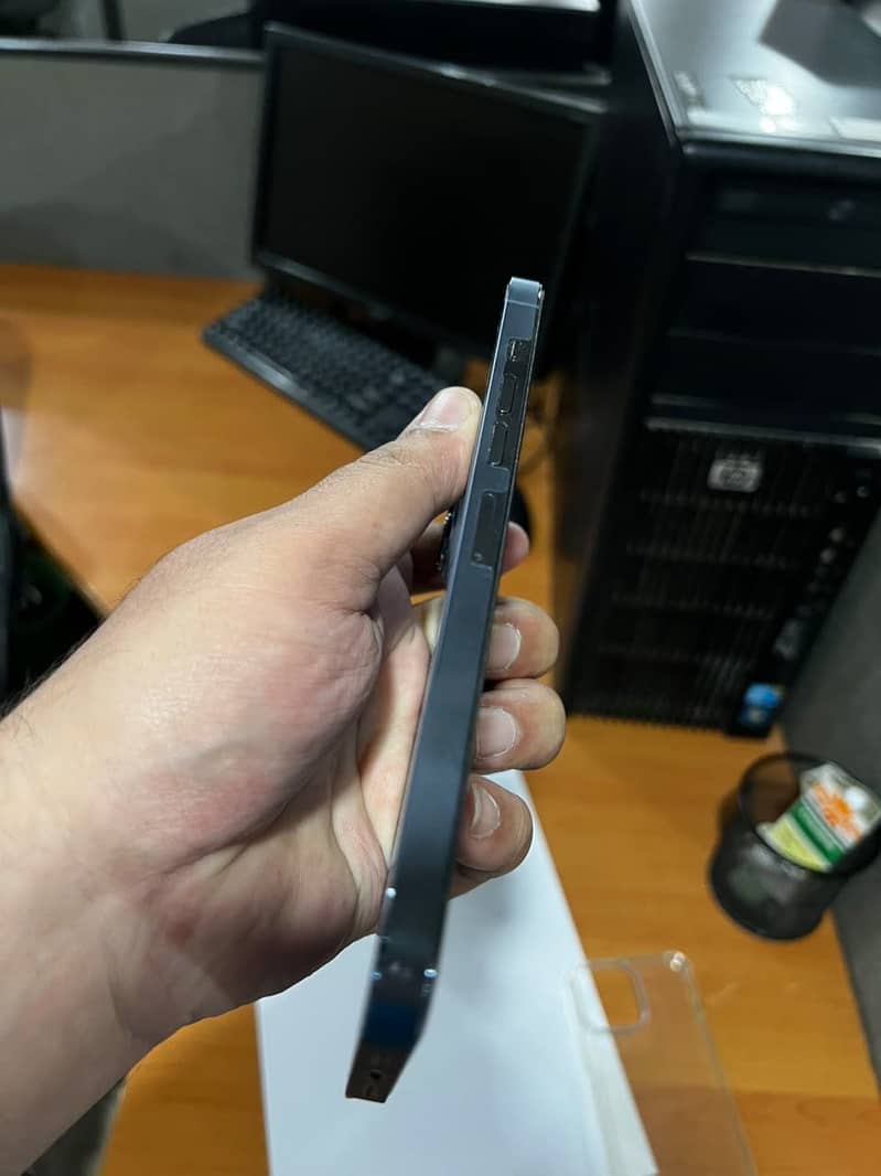 Apple iPhone 13 Pro Max 7