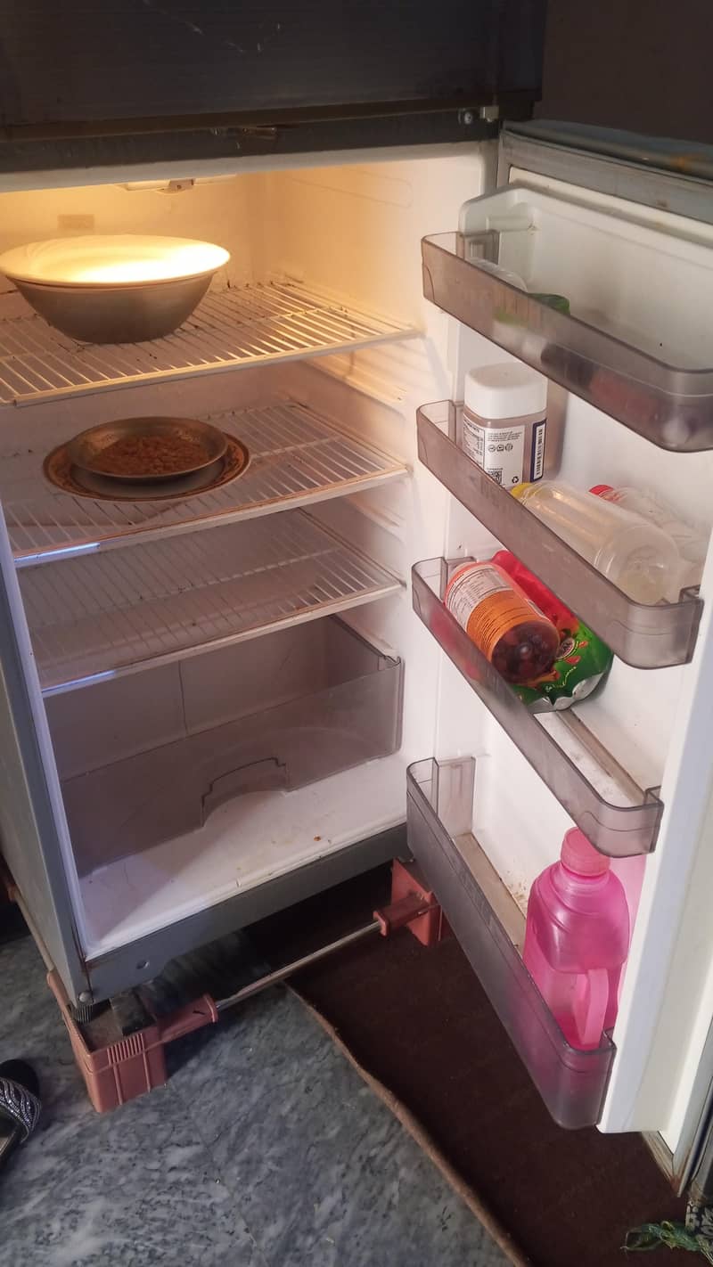 super working fridge 2